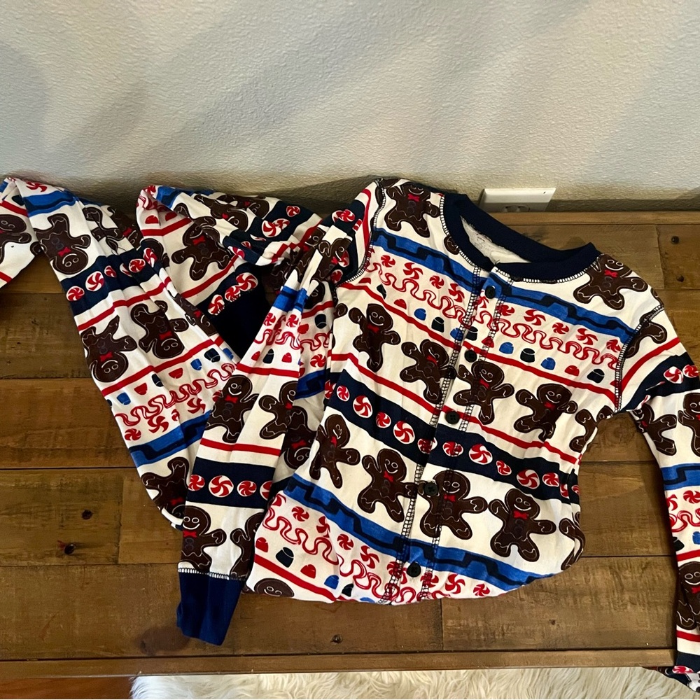Sweet Cheeks Gingerbread Pajama Set - Picture 5 of 13